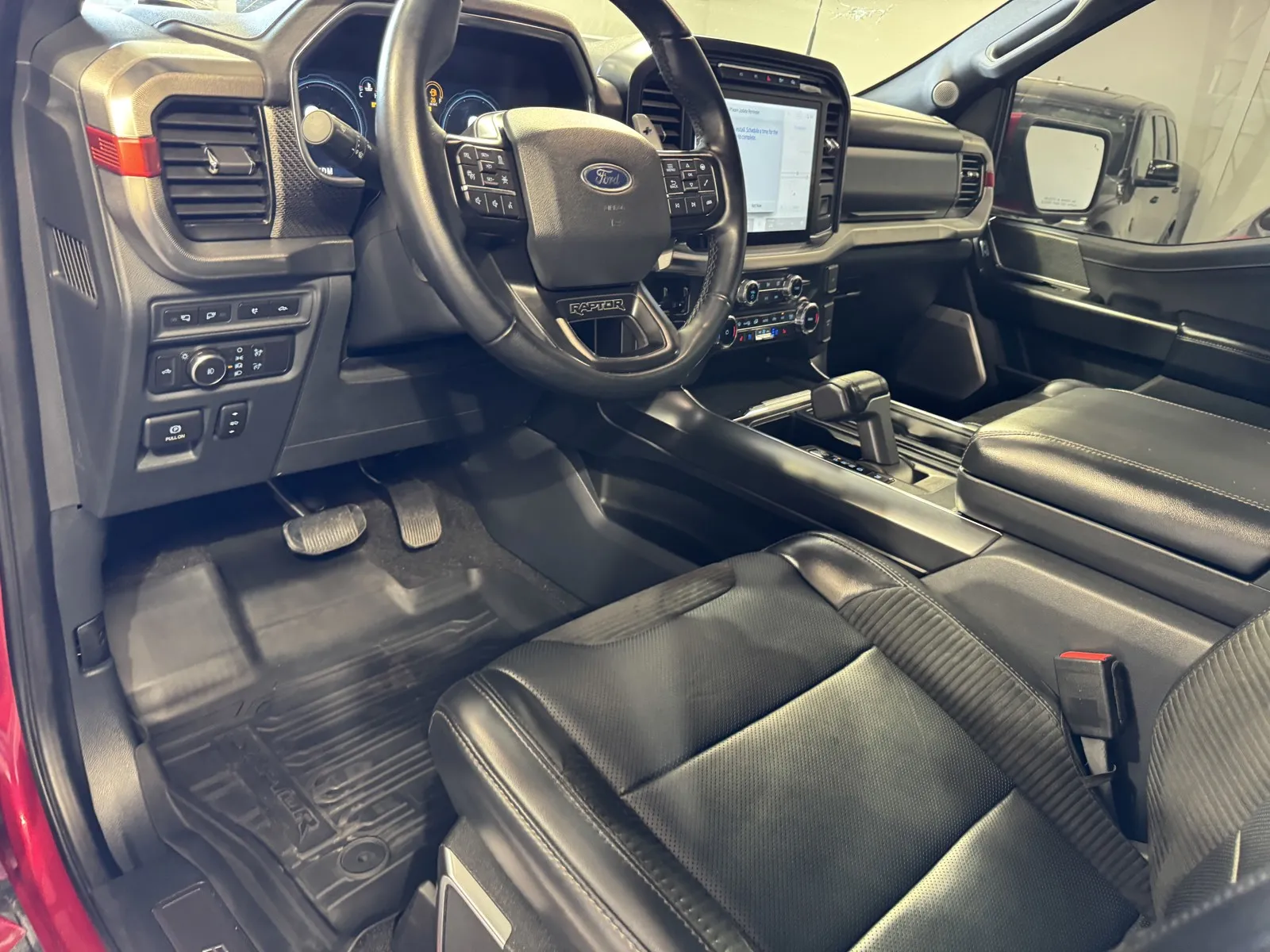 Ford F-150 photo 13