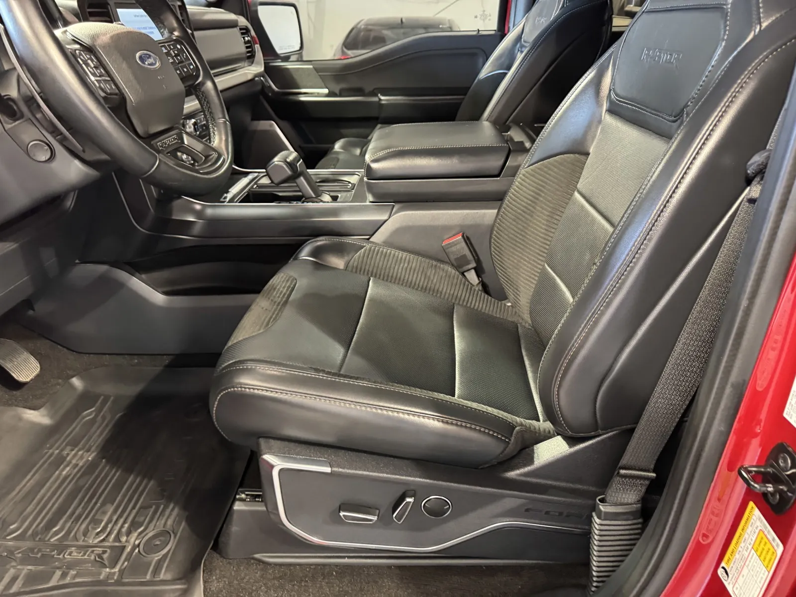Ford F-150 photo 14