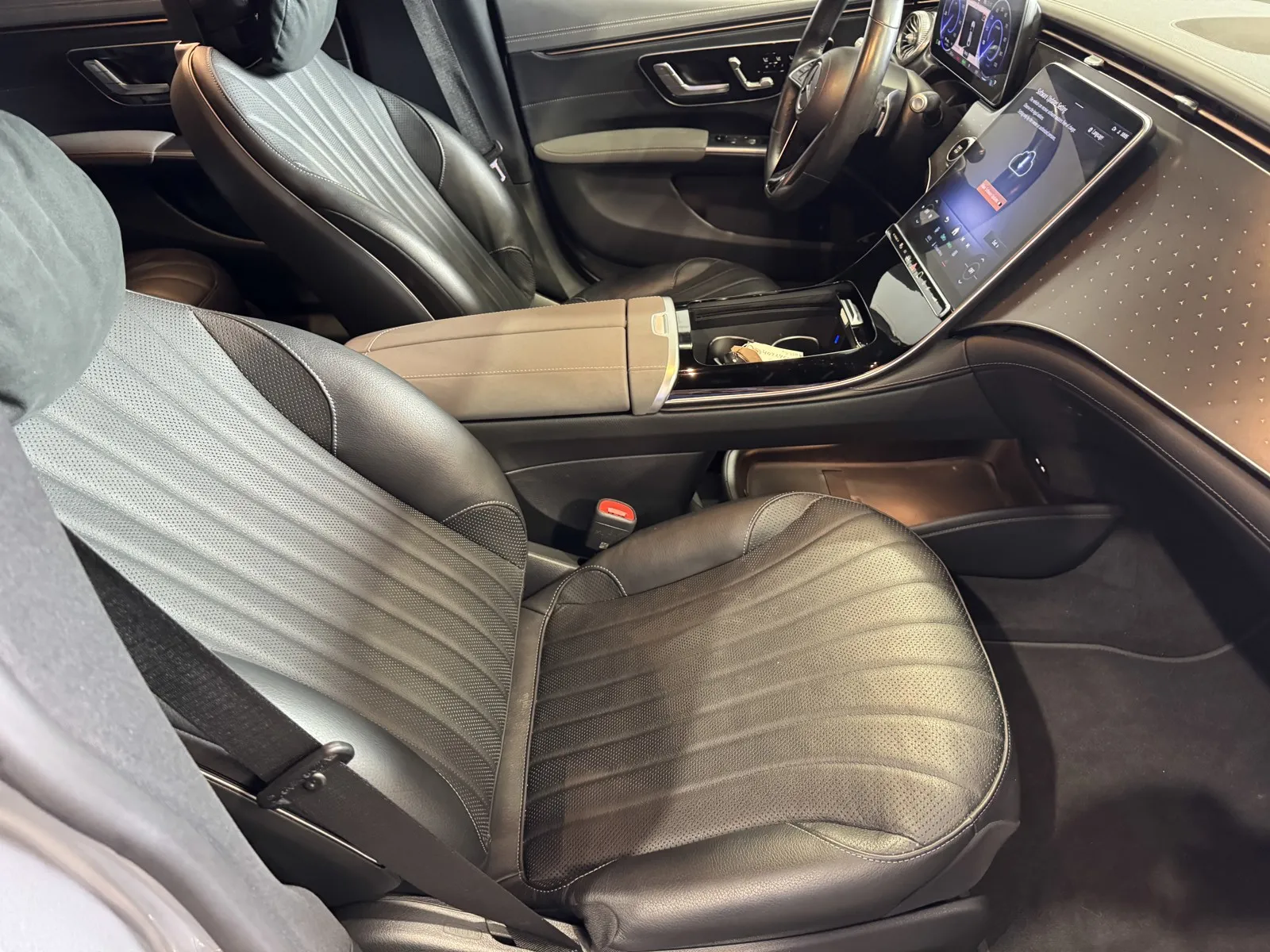 Mercedes-Benz EQS photo 6
