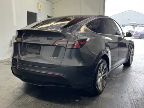 More photos of 2022 Tesla Model Y Long Range at Premium Autos - Norco, CA