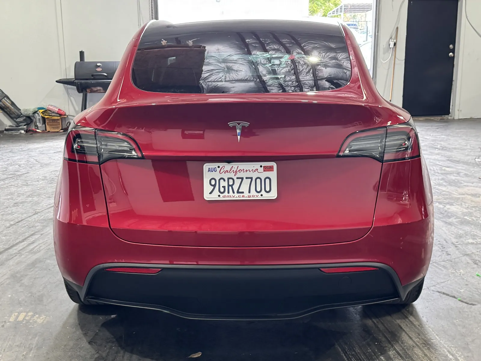Tesla Model Y photo 3