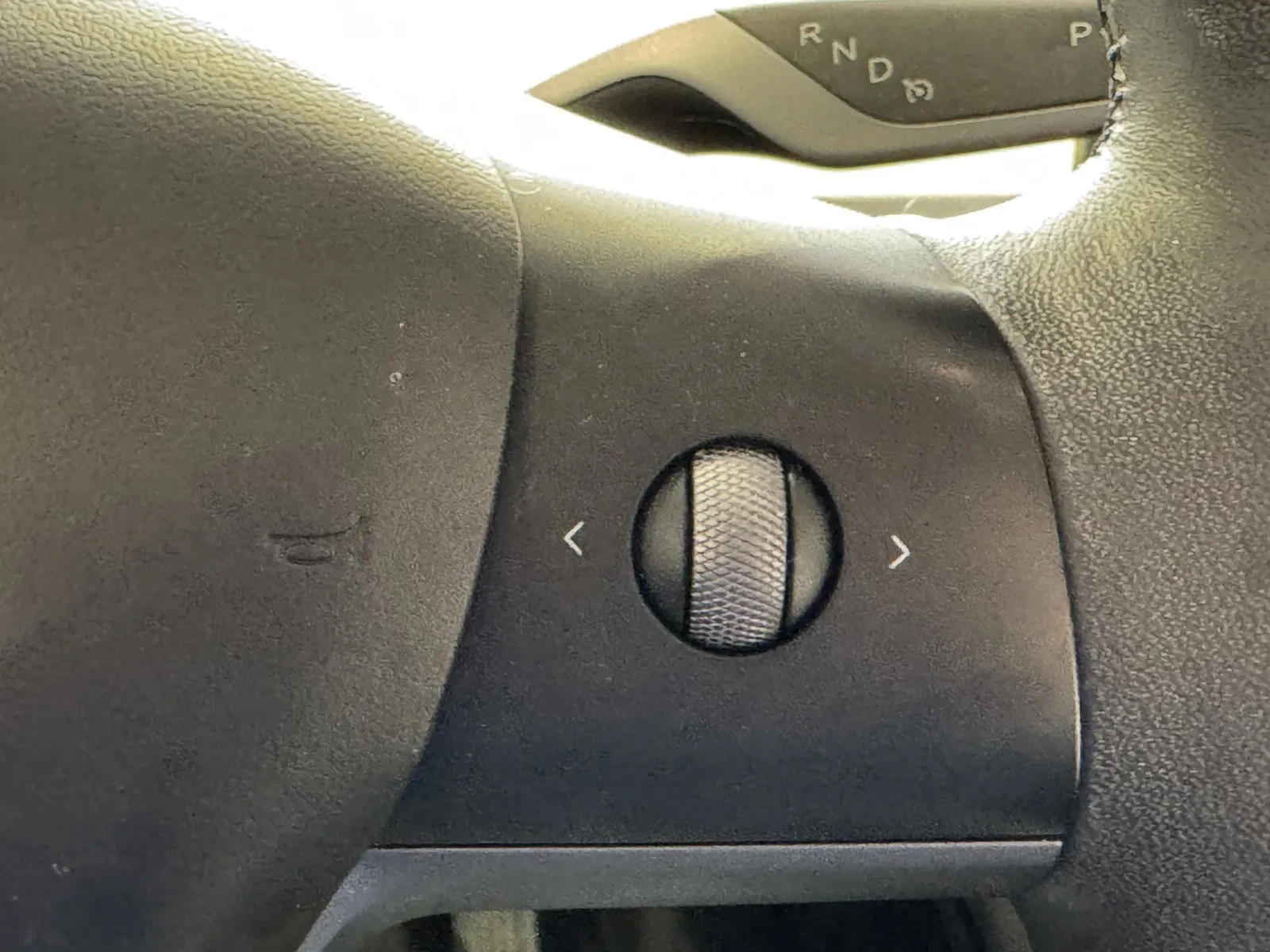 Tesla Model Y photo 18