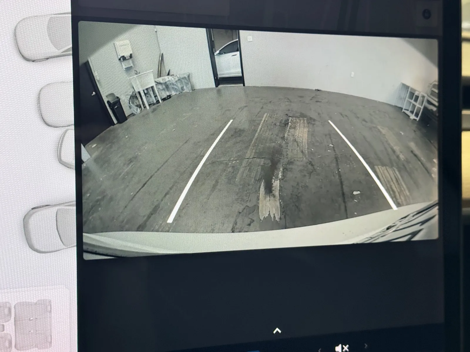 Tesla Model 3 photo 17