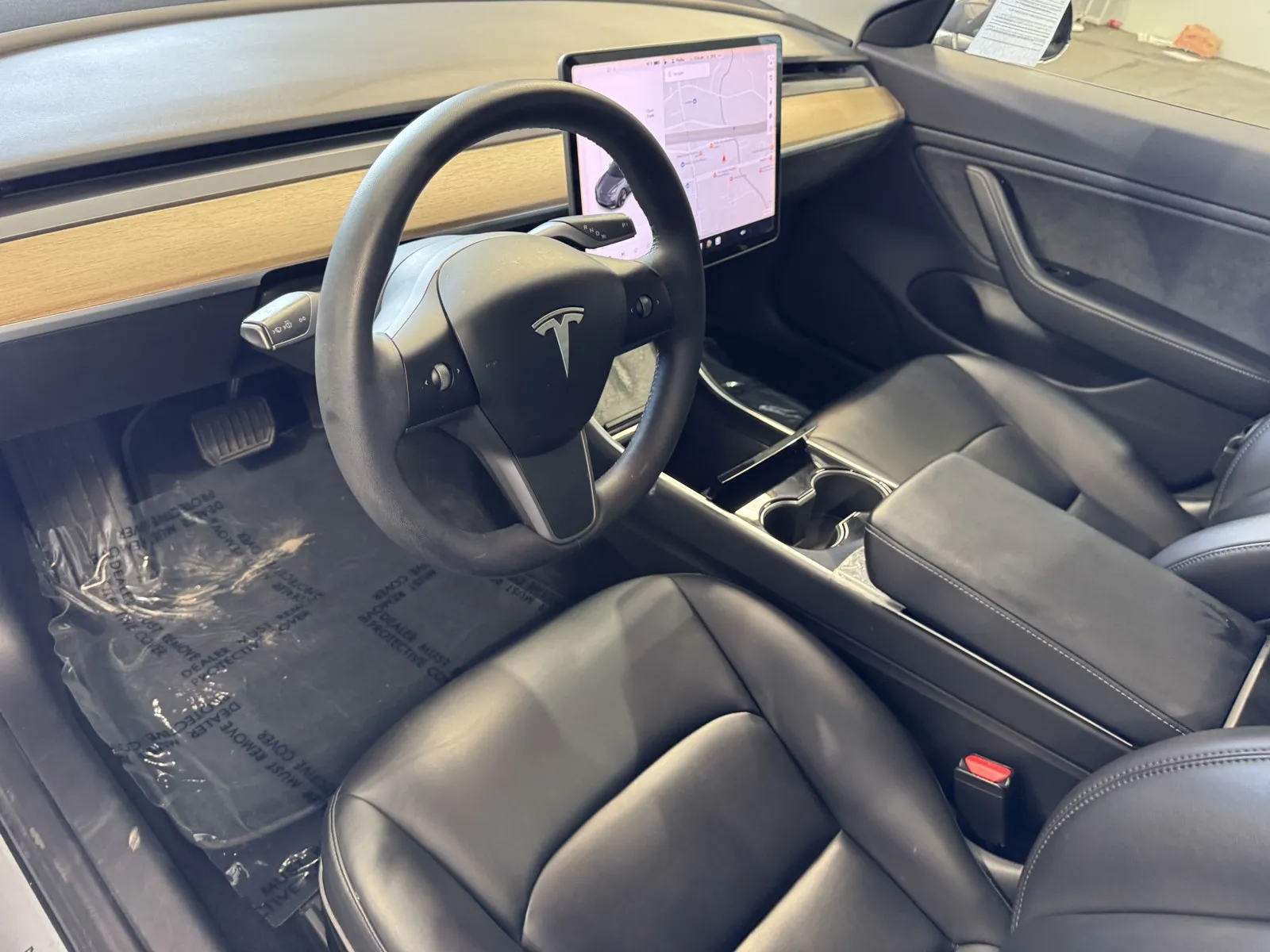 Tesla Model 3 photo 12