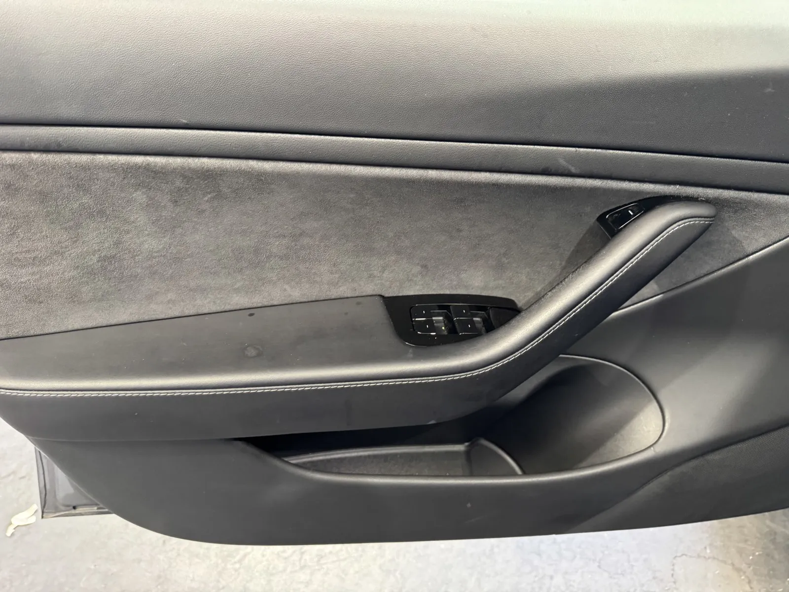 Tesla Model 3 photo 14