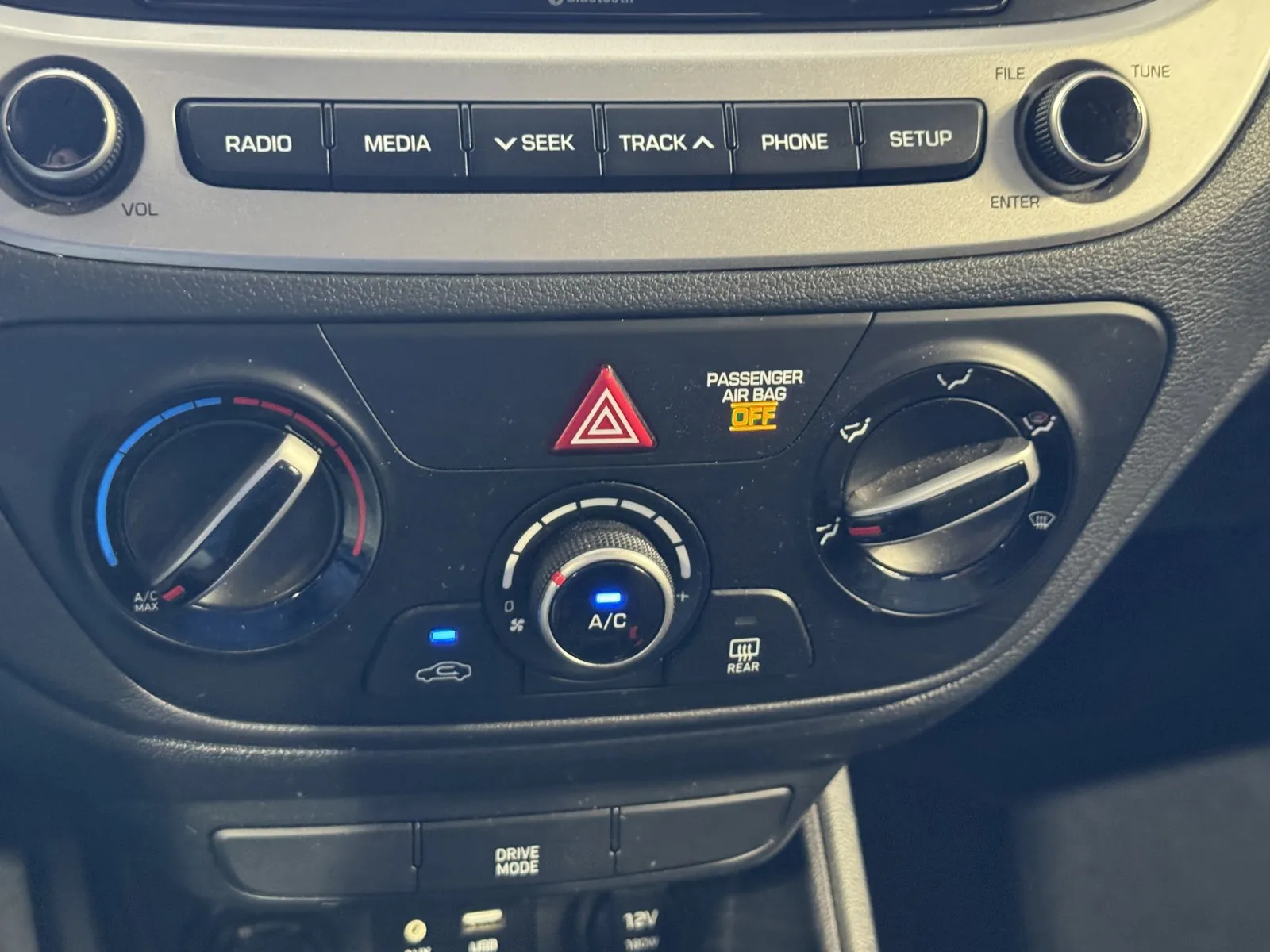 Hyundai Accent photo 15