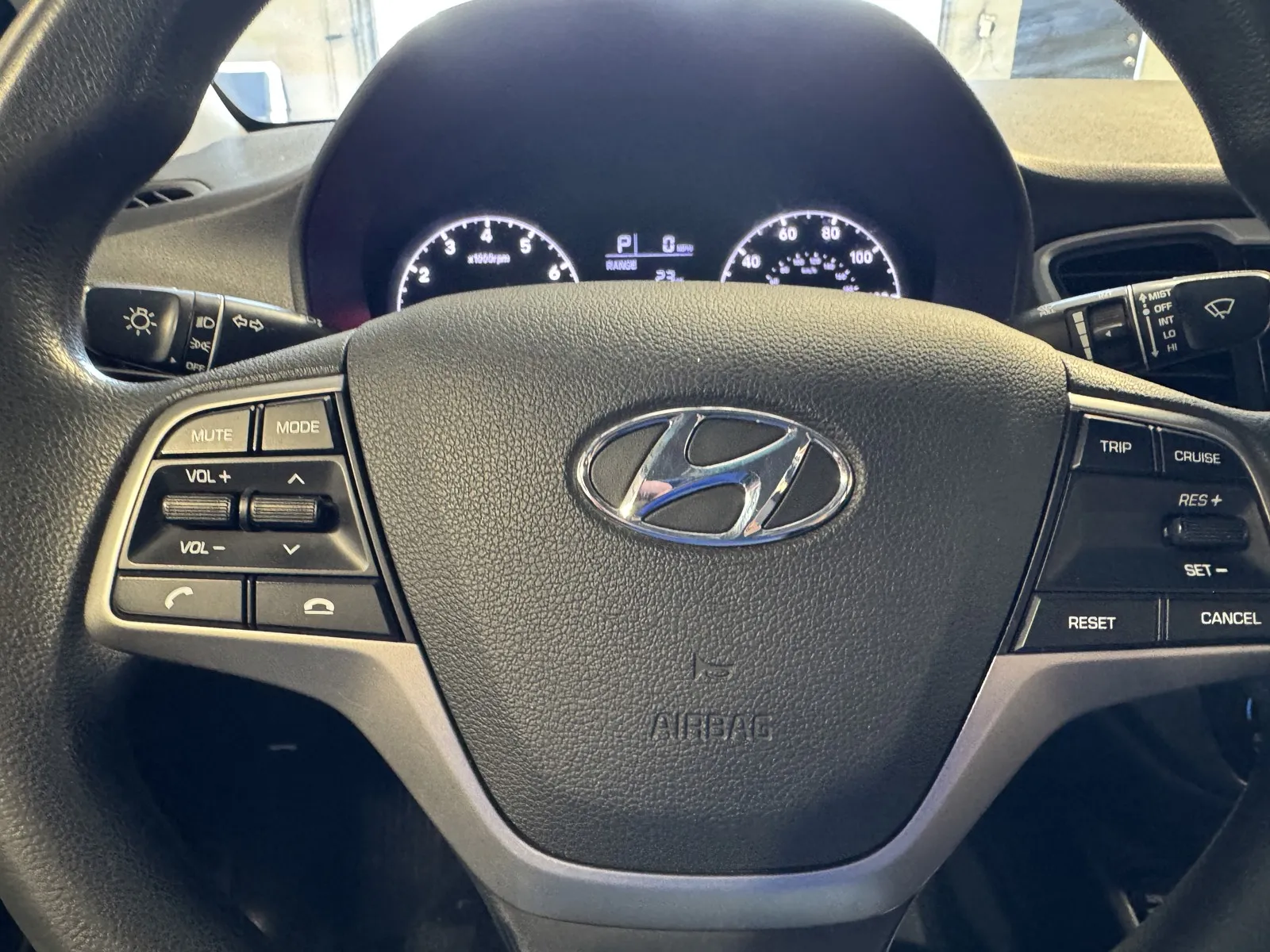 Hyundai Accent photo 19