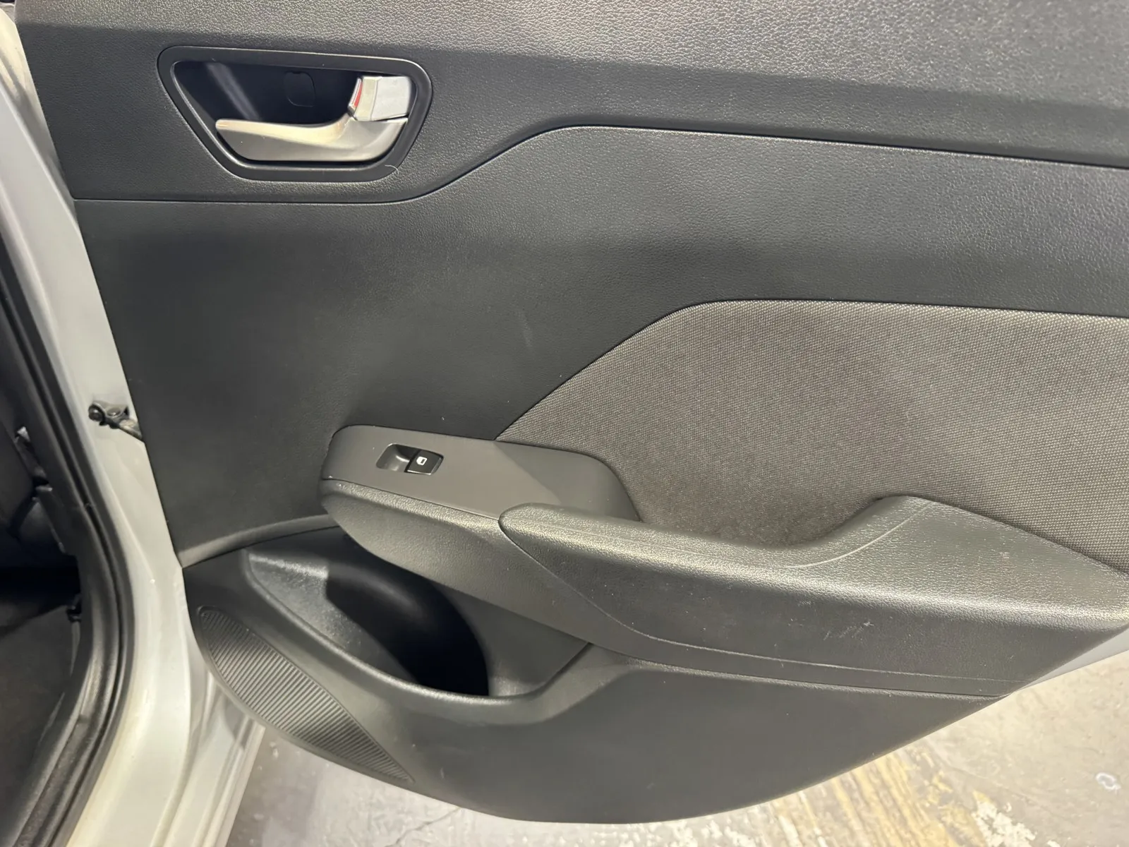 Hyundai Accent photo 9