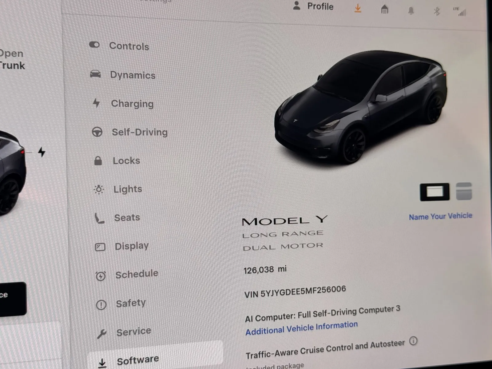 Tesla Model Y photo 14