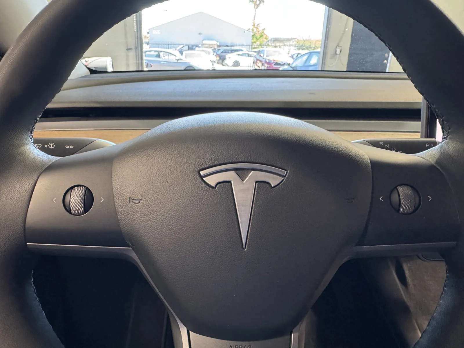 Tesla Model Y photo 18