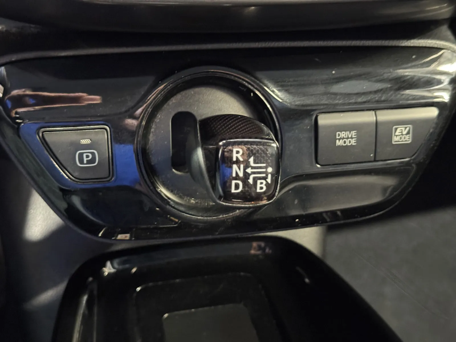 Toyota Prius photo 17