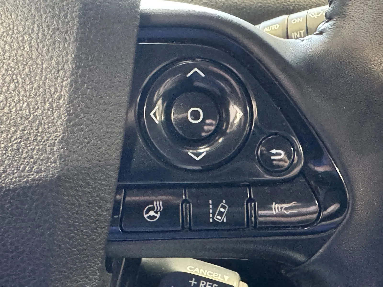 Toyota Prius photo 18