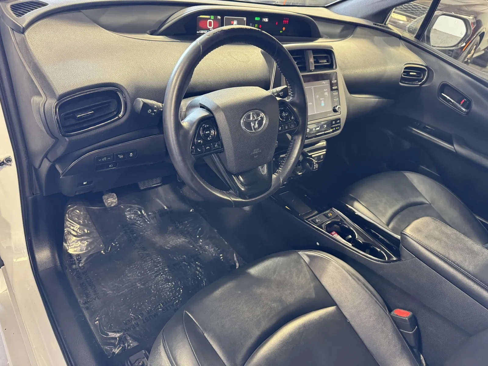 Toyota Prius photo 11