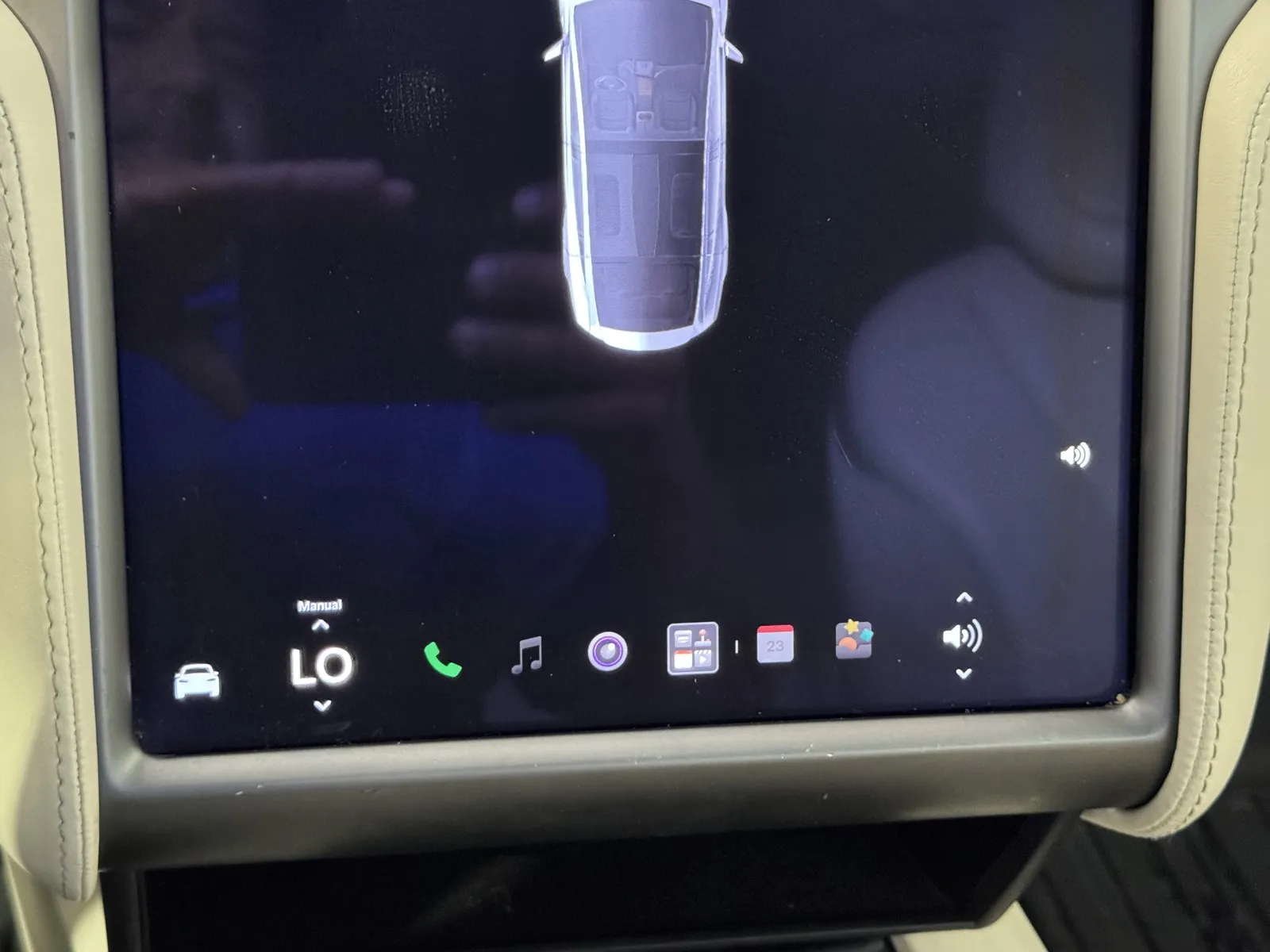 Tesla Model X photo 19