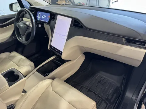 More photos of 2018 Tesla Model X at Premium Autos - Norco, CA
