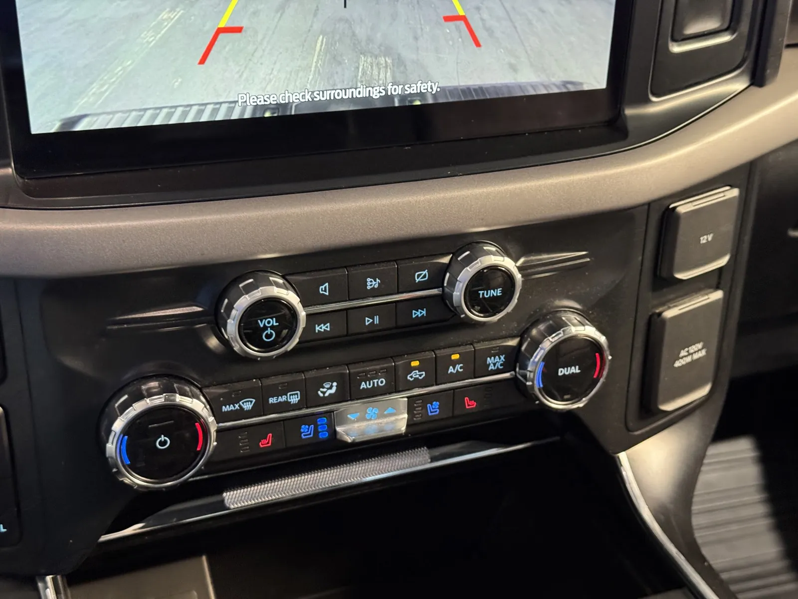 Ford F-150 photo 18