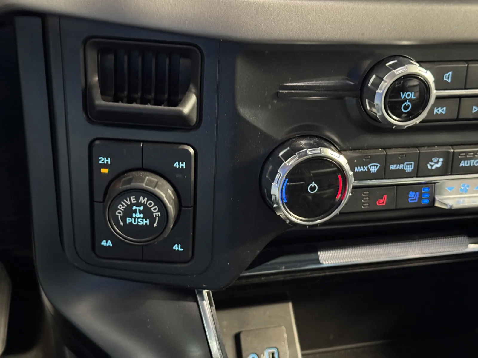 Ford F-150 photo 19