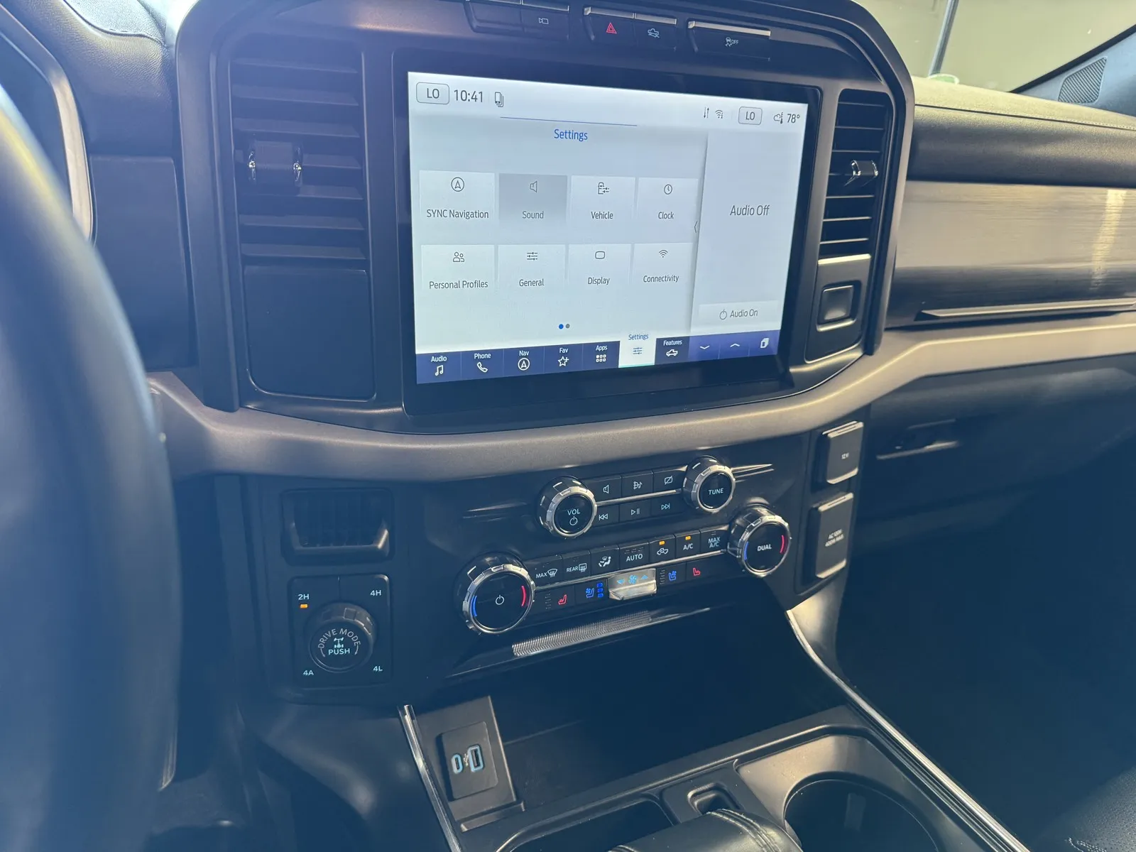 Ford F-150 photo 25