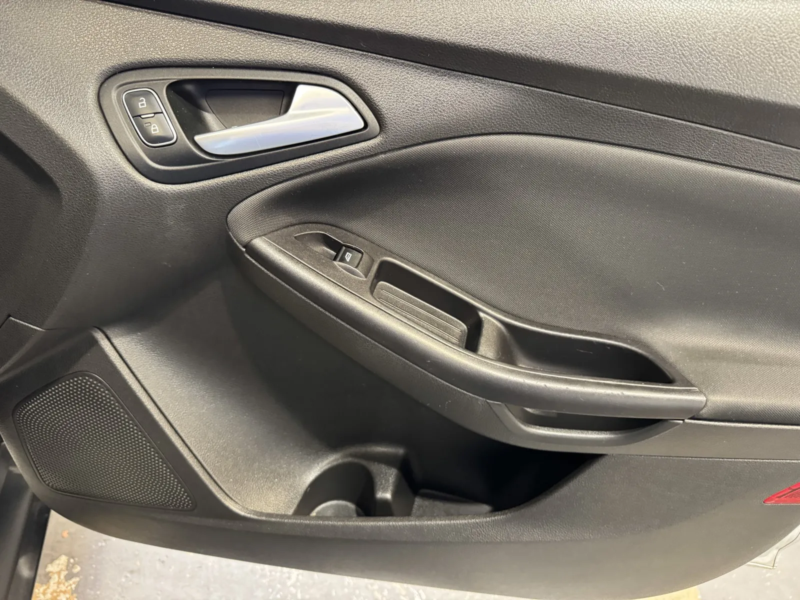 Ford Focus photo 7