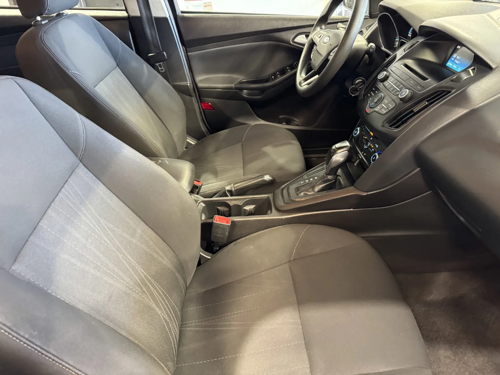 Ford Focus photo 6