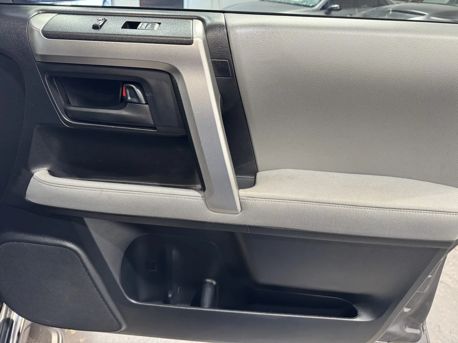 Toyota 4Runner photo 7