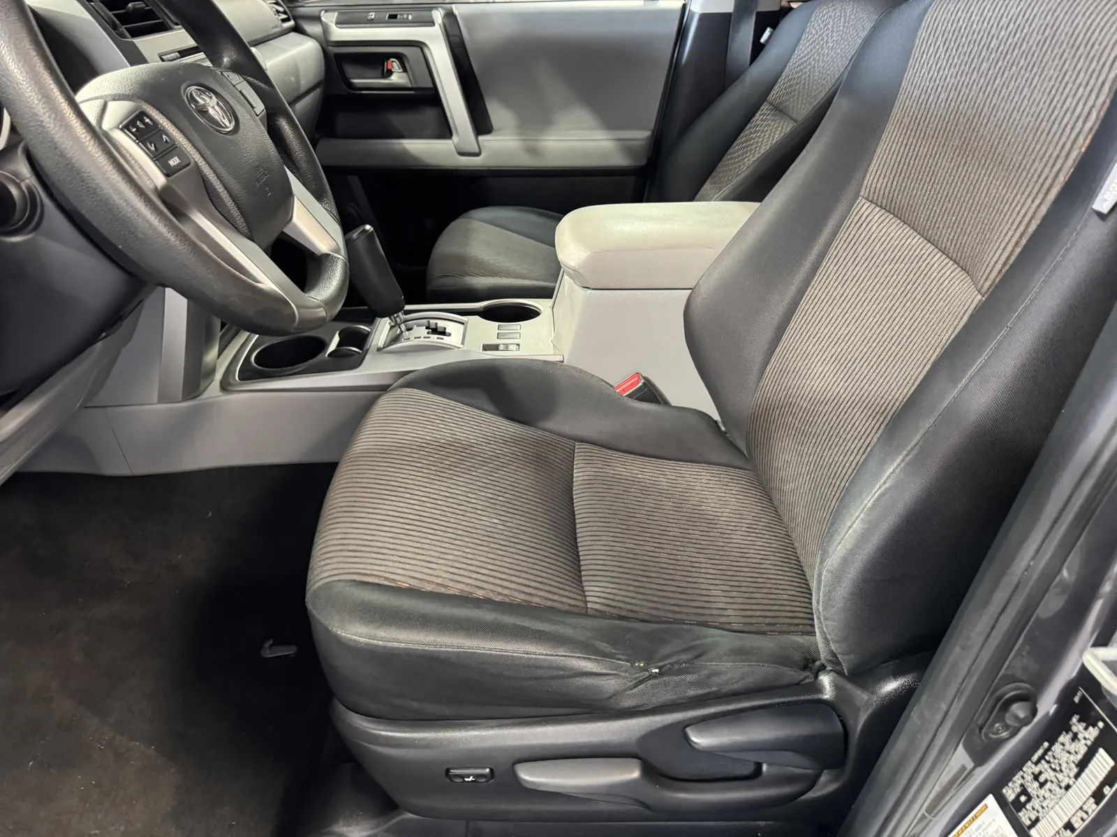 Toyota 4Runner photo 12