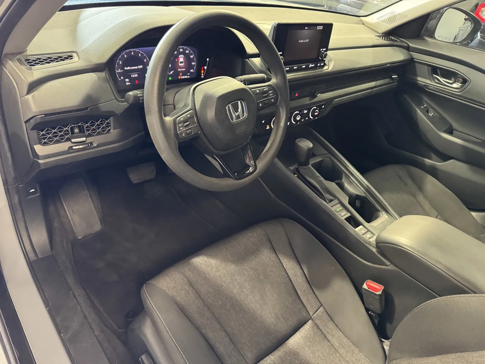 Honda Accord photo 12