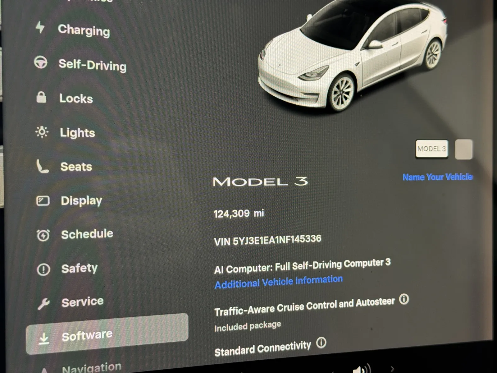 Tesla Model 3 photo 17