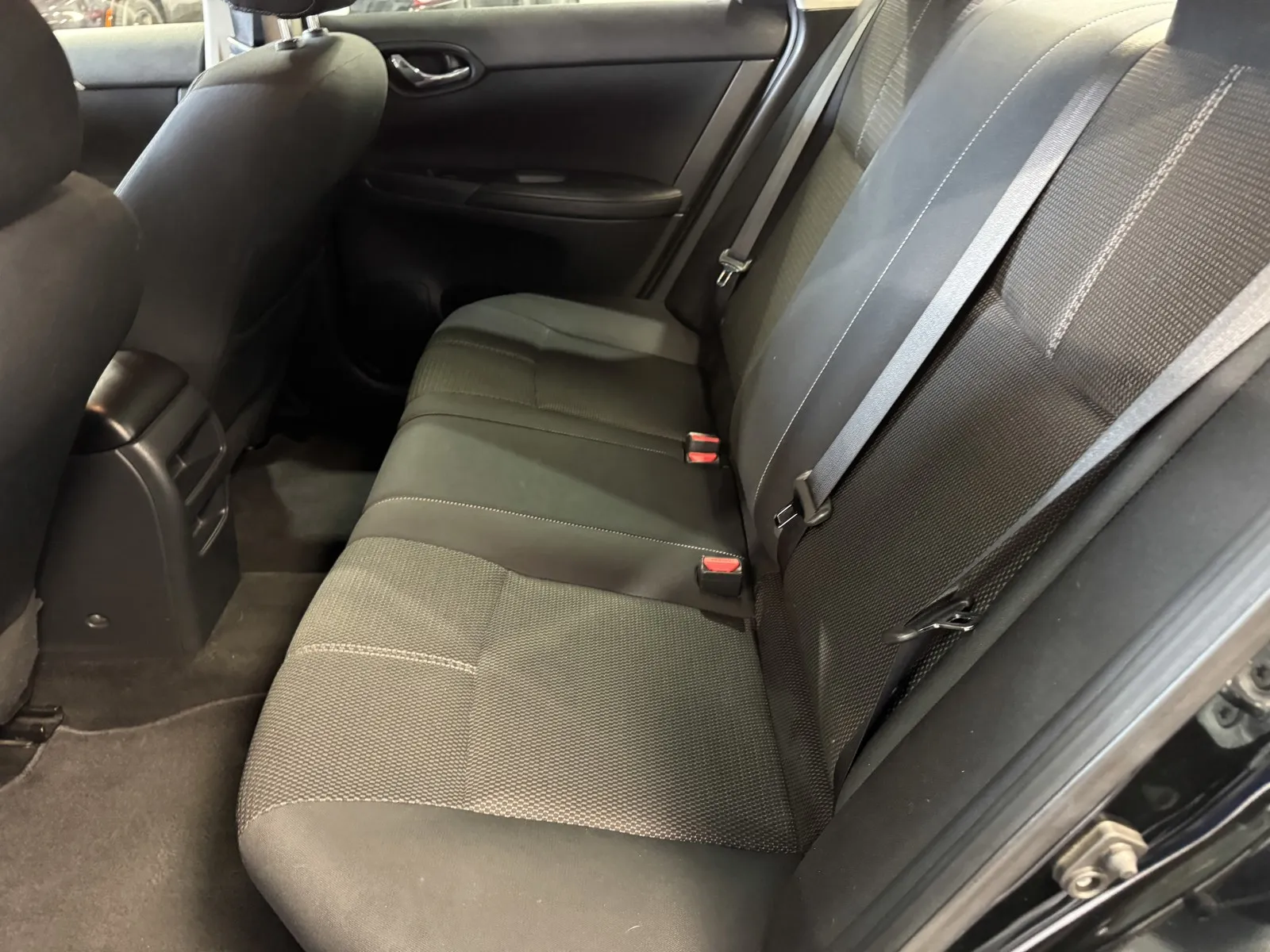 Nissan Sentra photo 10