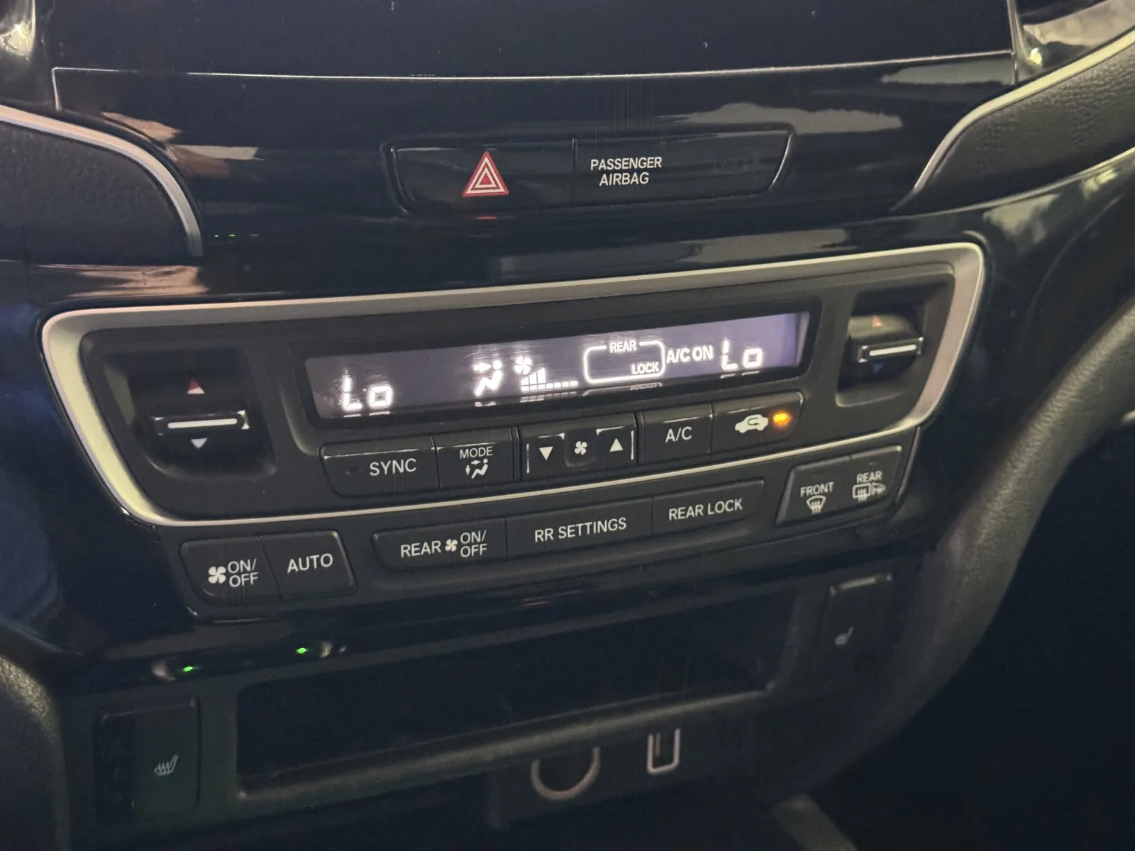 Honda Passport photo 17
