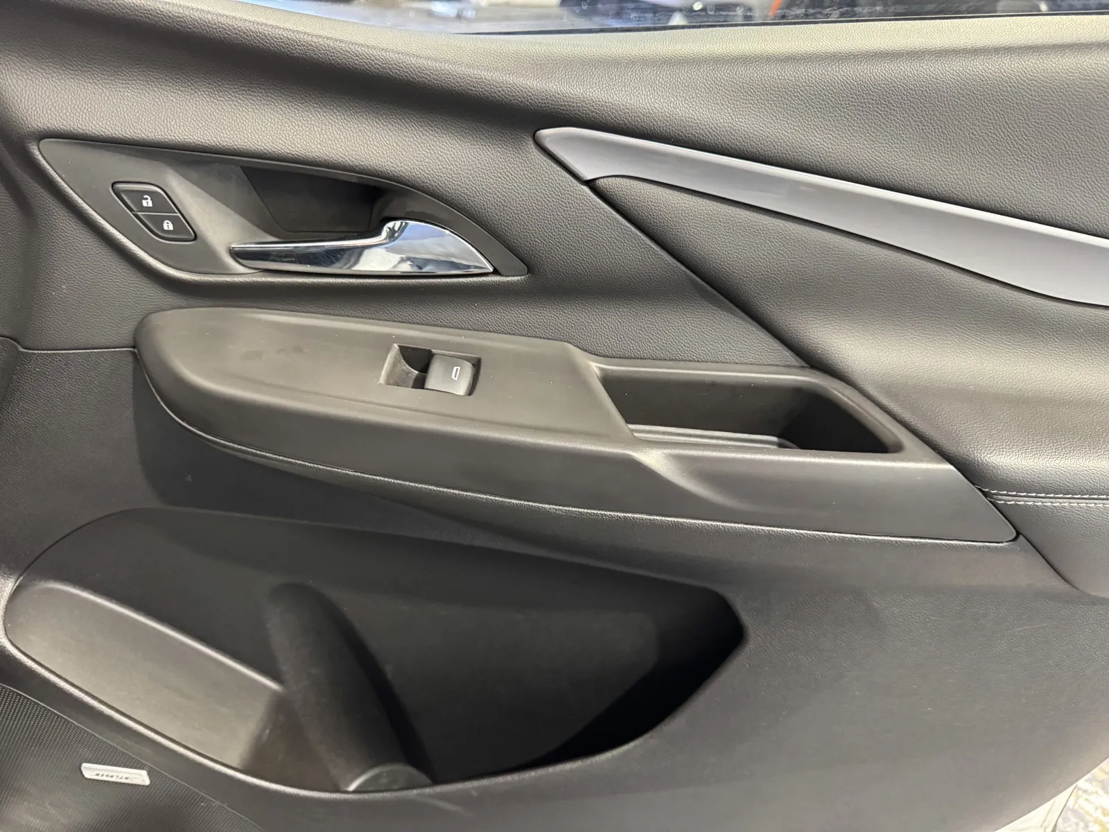 Chevrolet Bolt EV photo 7