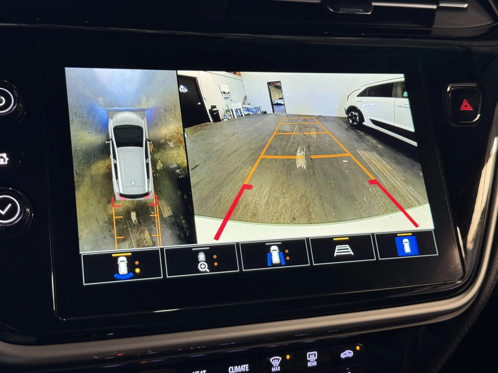 Chevrolet Bolt EV photo 15