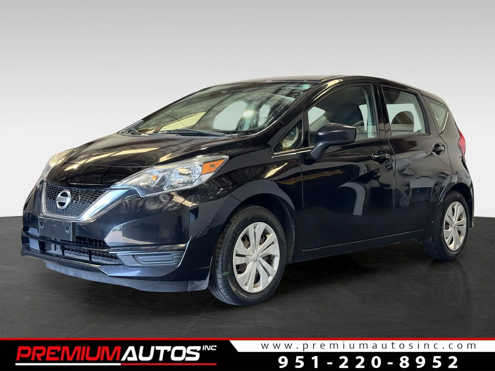 Black 2018 Nissan Versa Note SV for sale in Norco, CA