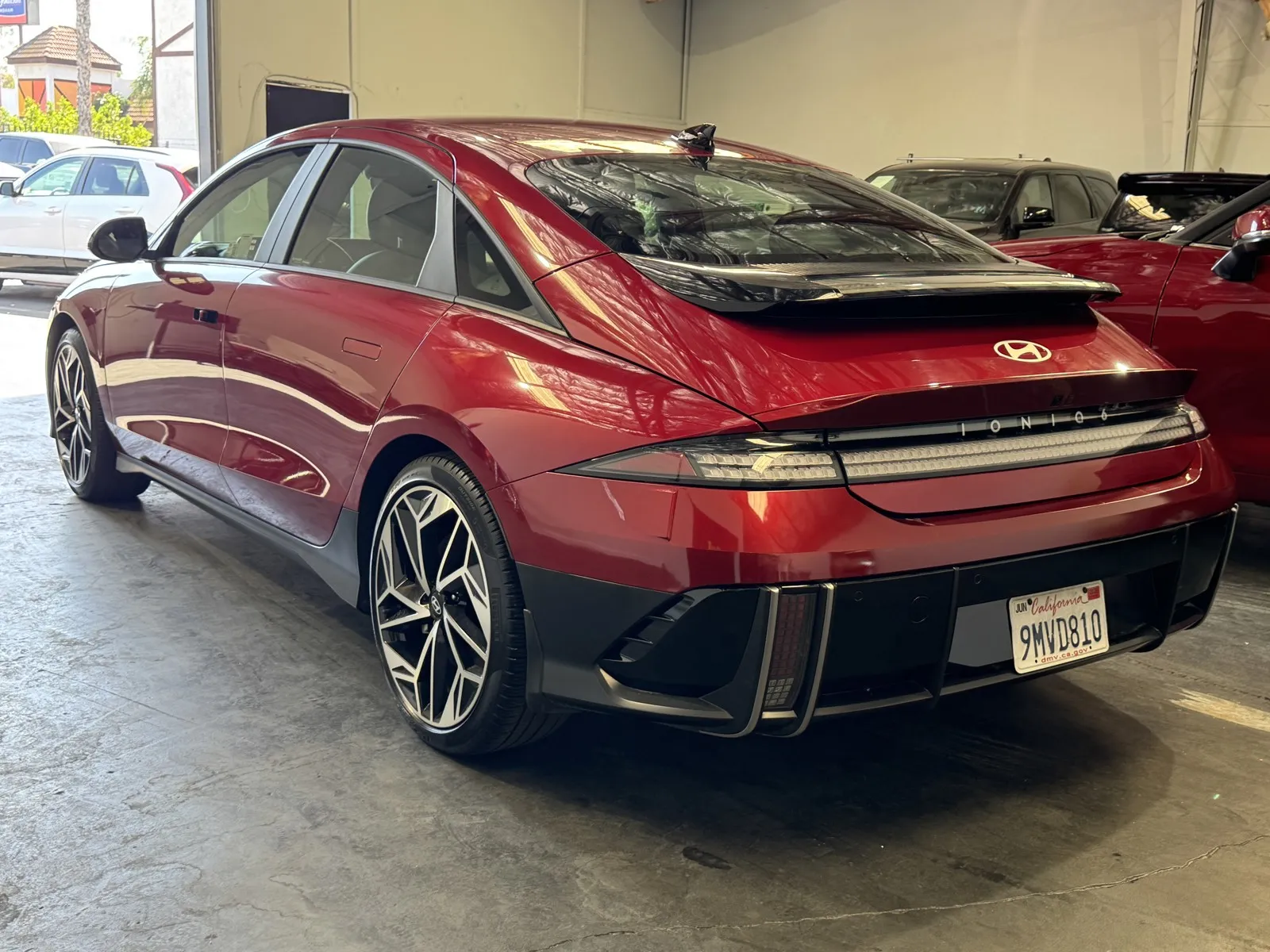 Hyundai Ioniq 6 photo 2