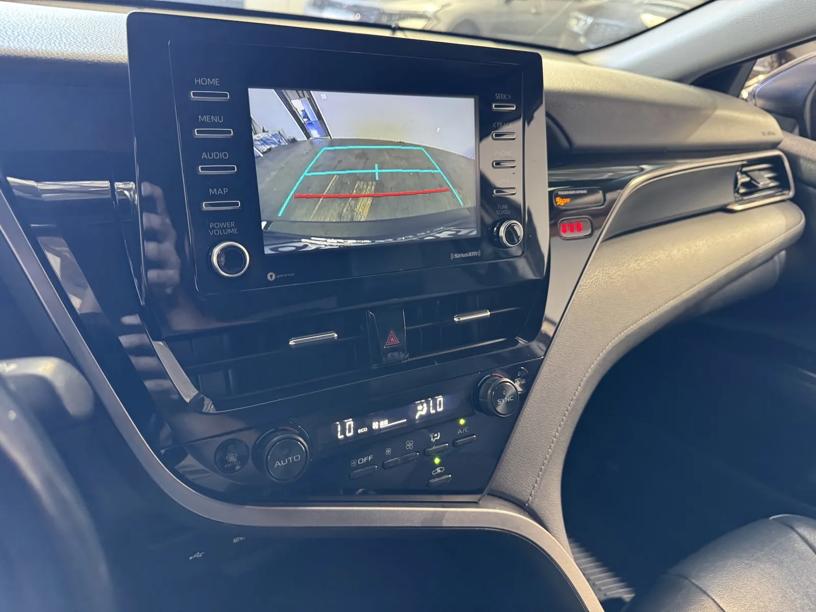 Toyota Camry photo 20
