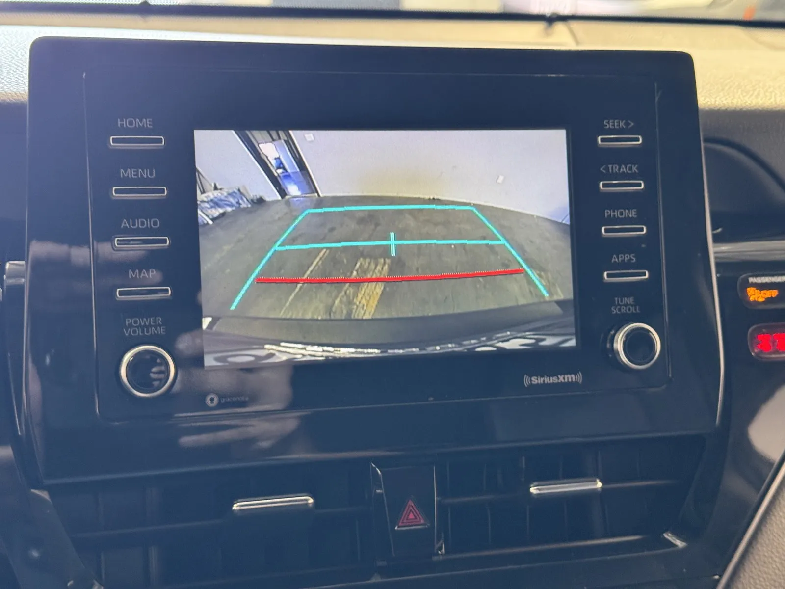 Toyota Camry photo 14