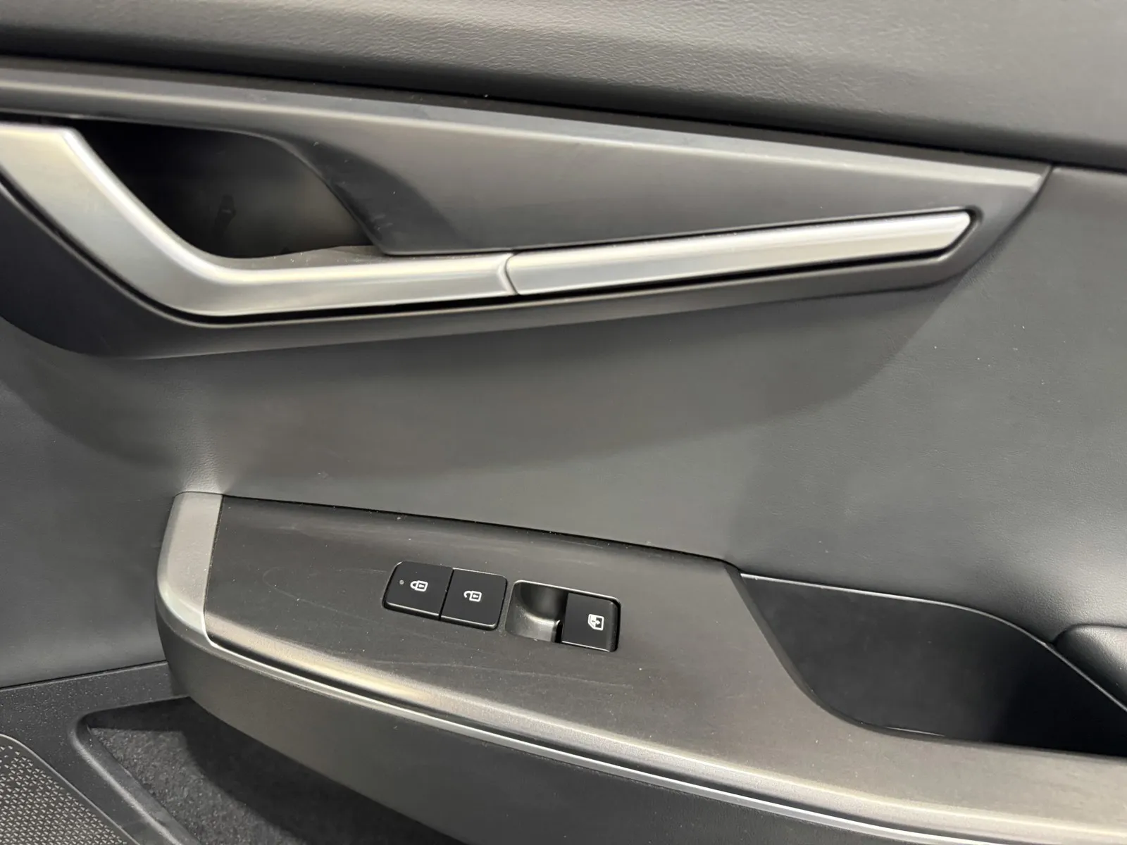 Kia EV6 photo 8