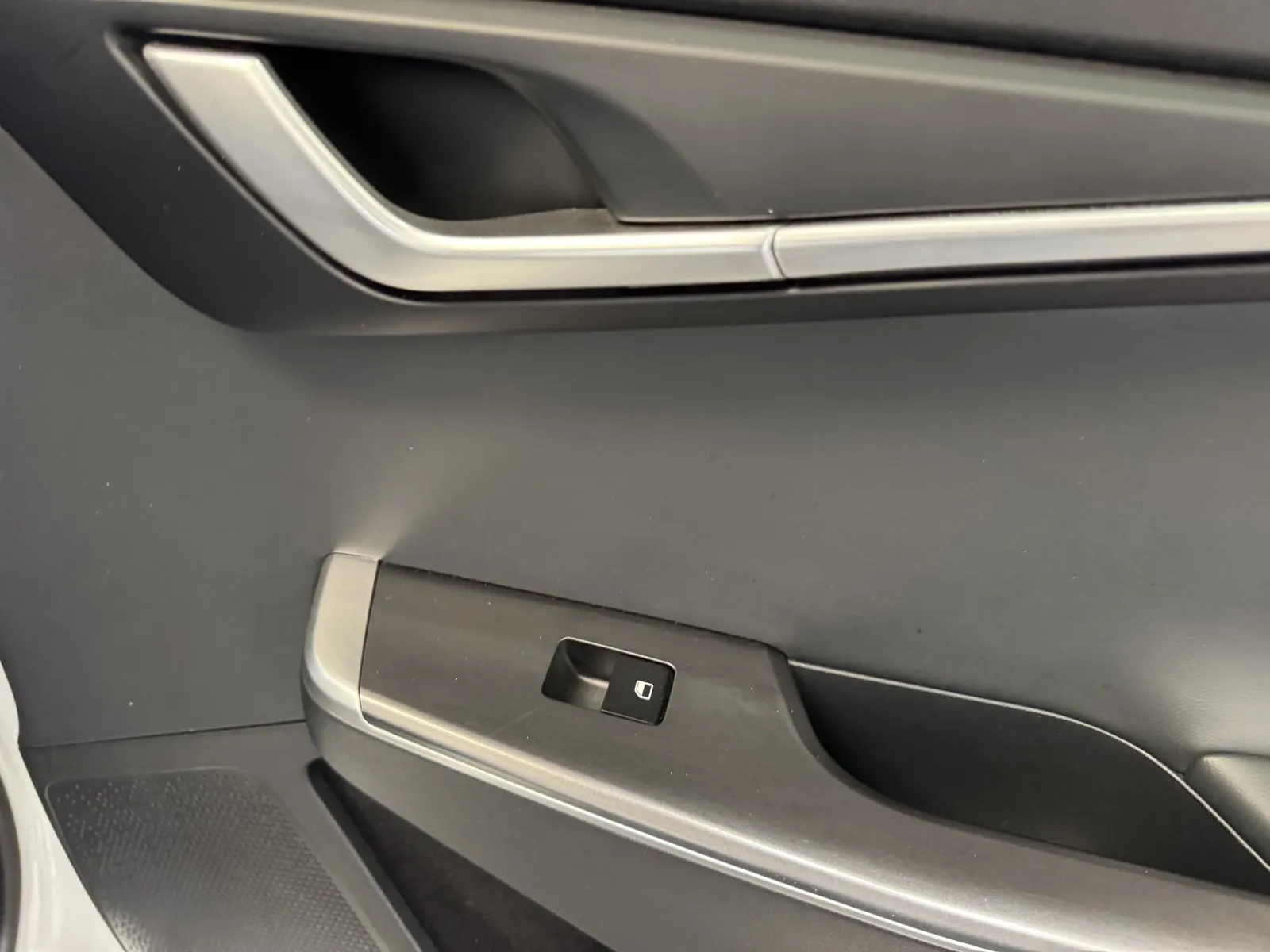 Kia EV6 photo 11