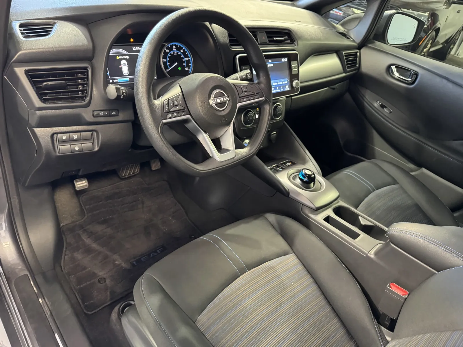 Nissan Leaf photo 11