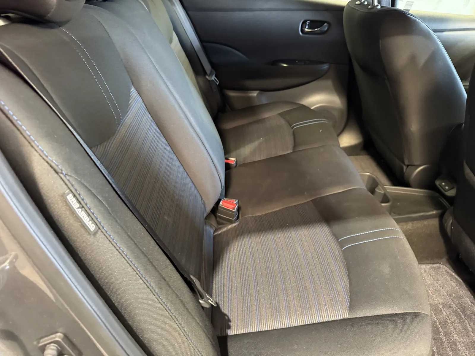 Nissan Leaf photo 8