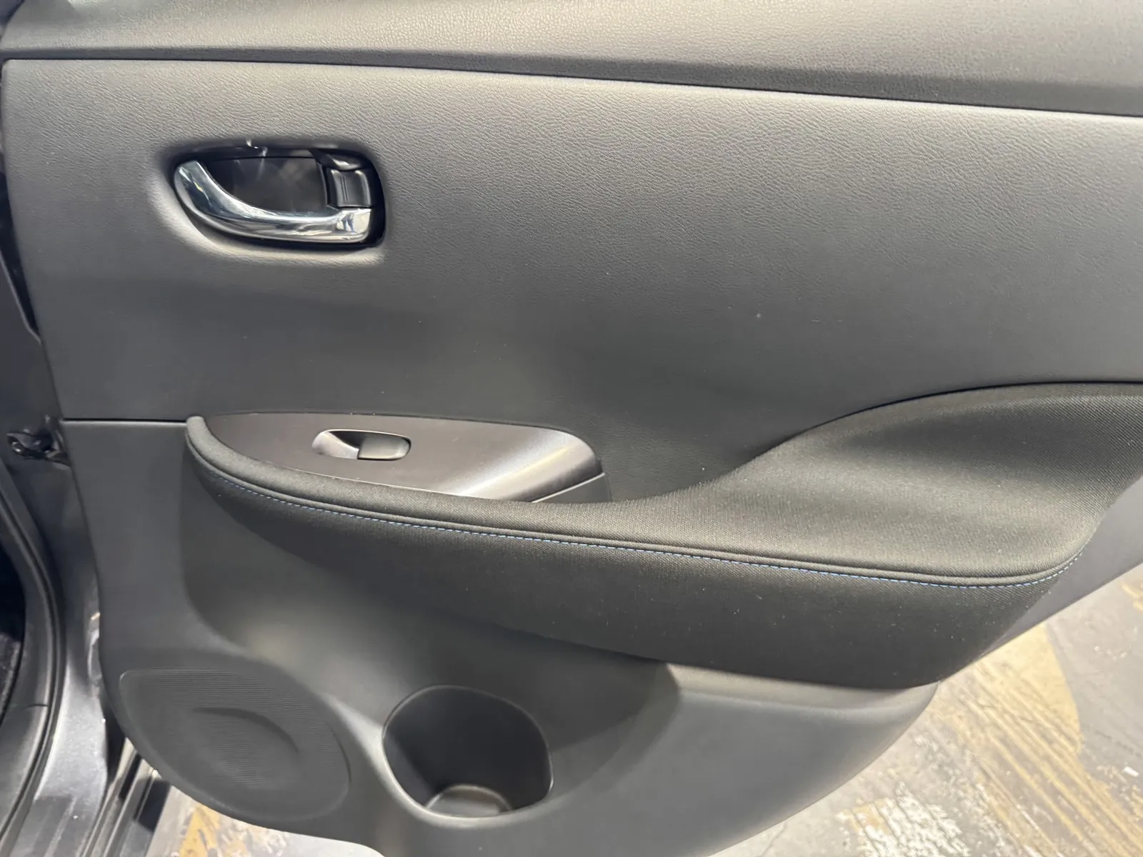 Nissan Leaf photo 9