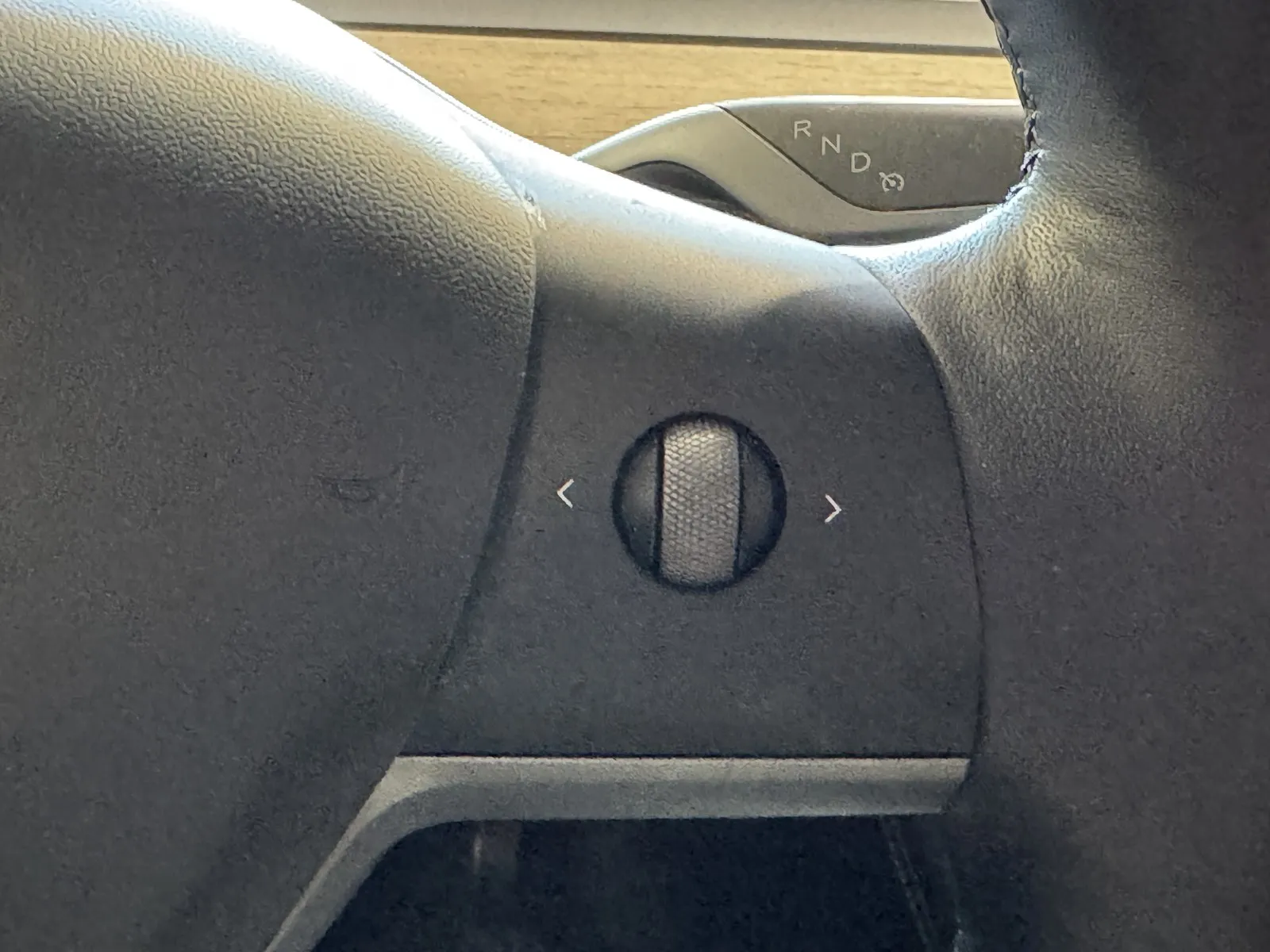 Tesla Model Y photo 16