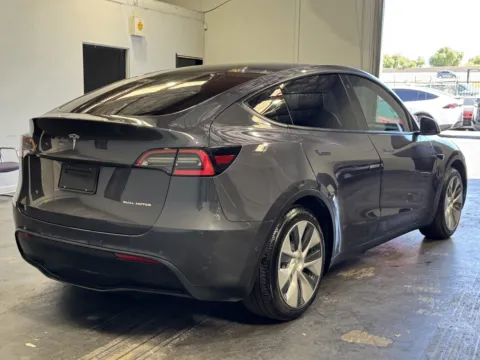 More photos of 2021 Tesla Model Y Long Range at Premium Autos - Norco, CA