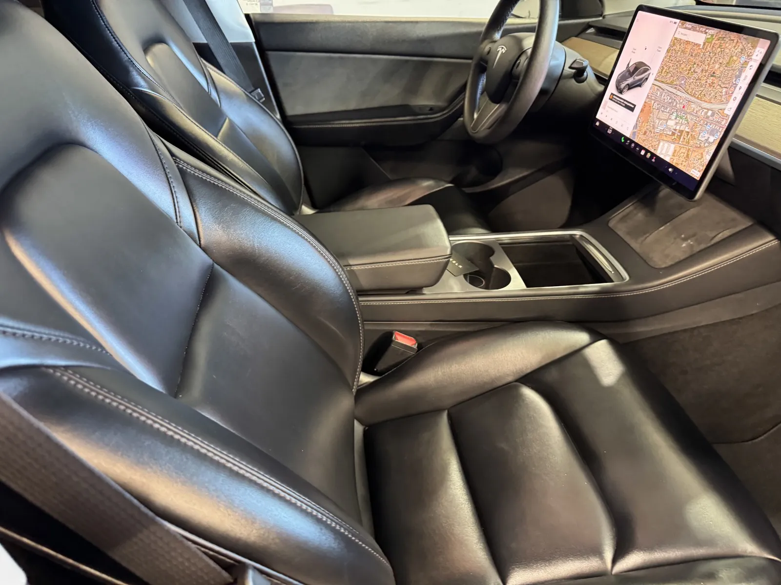 Tesla Model Y photo 6