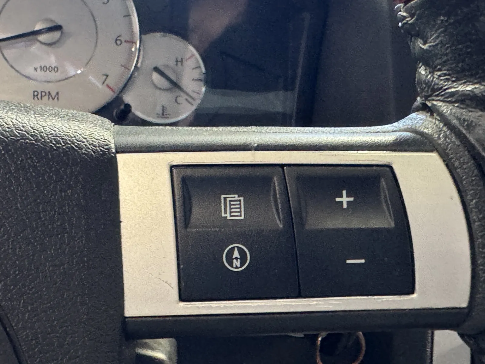 Chrysler 300 photo 16