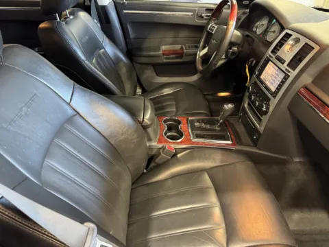 More photos of 2008 Chrysler 300 C at Premium Autos - Norco, CA