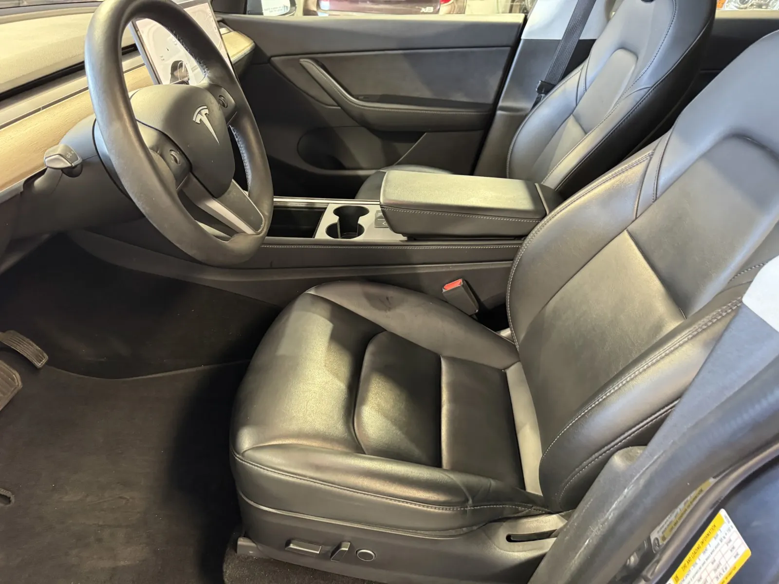 Tesla Model Y photo 12