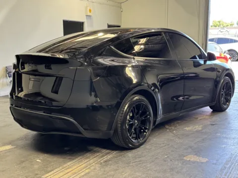 More photos of 2021 Tesla Model Y Long Range at Premium Autos - Norco, CA