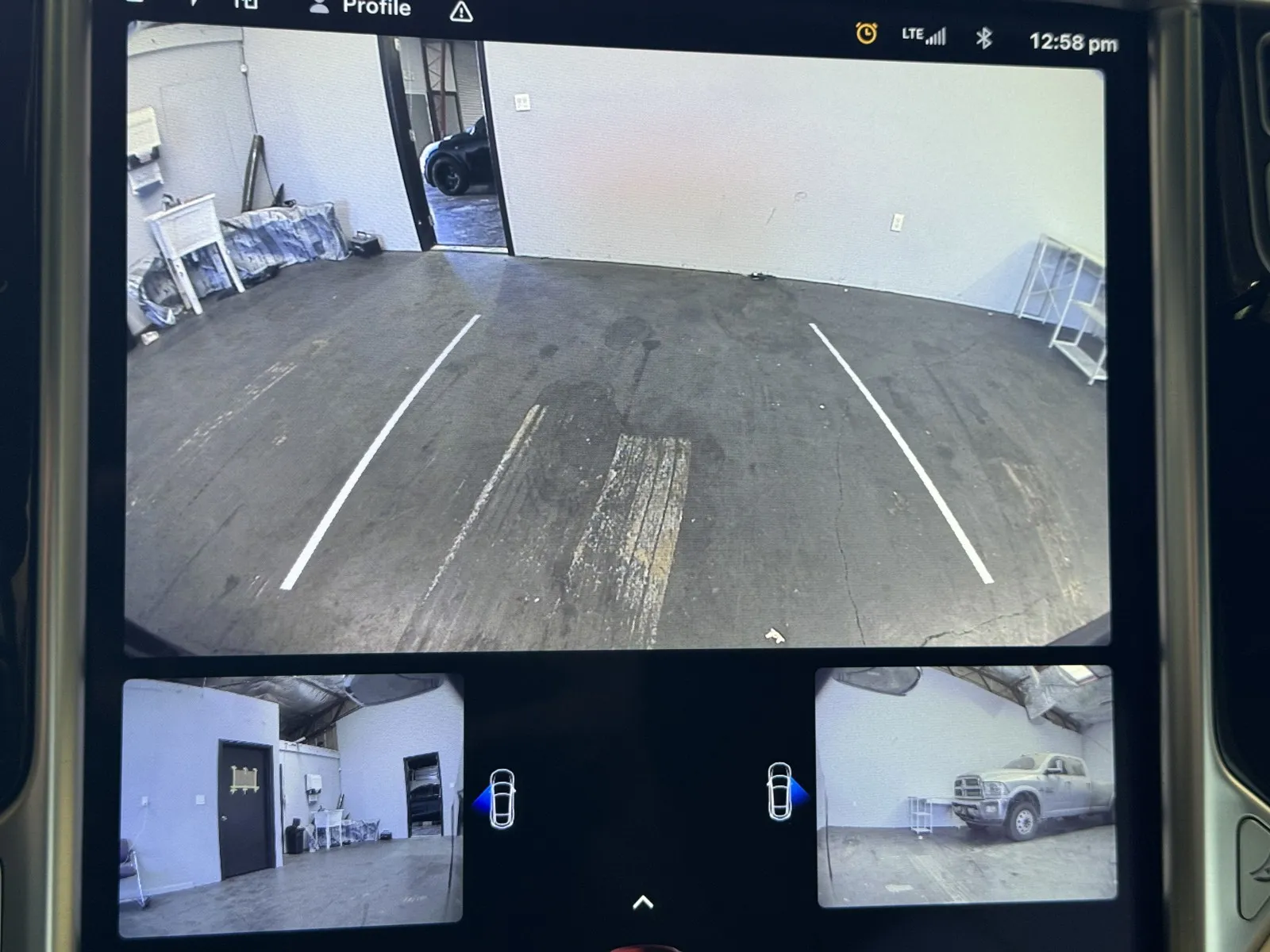 Tesla Model X photo 13
