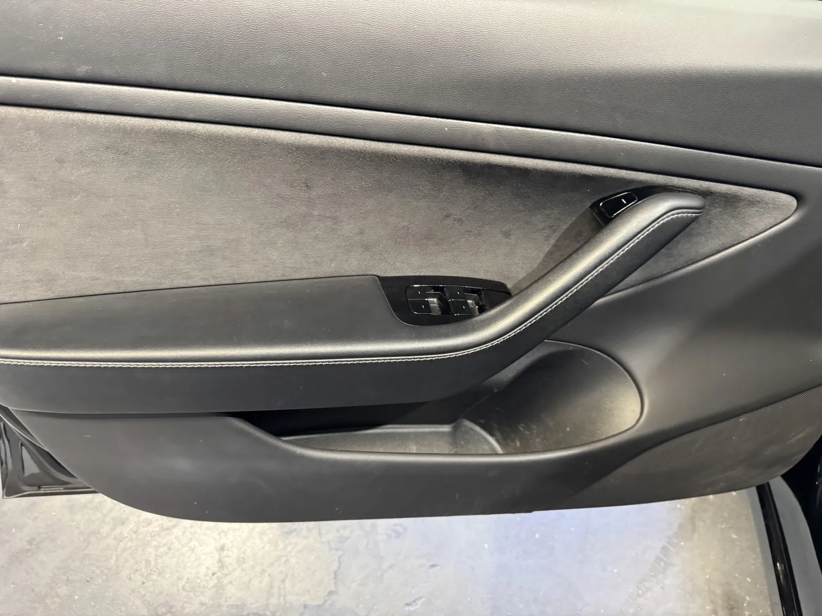 Tesla Model 3 photo 13